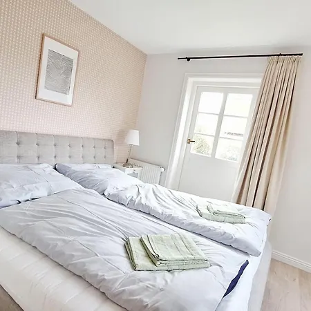 Landhaus-rosenhof-wohnung-2 *